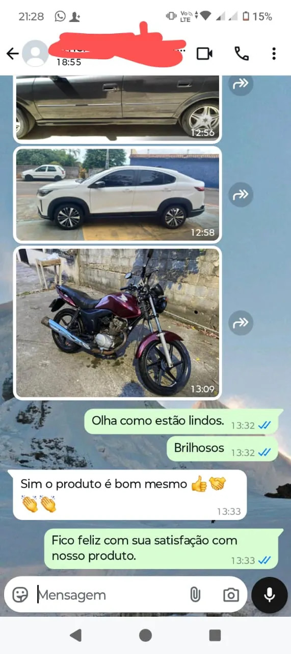 Conversa de WhatsApp: cliente envia fotos de carros e moto apos a aplicacao e confirma que o produto e bom